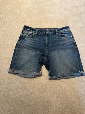 Dark Blue Denim Rolled Hem Jean Shorts